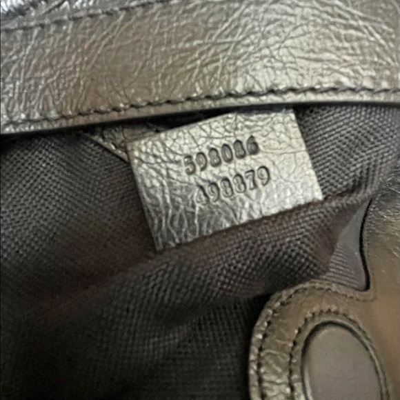 GUCCI BUCKET SHOULDER PURSE - Picture 9 of 16